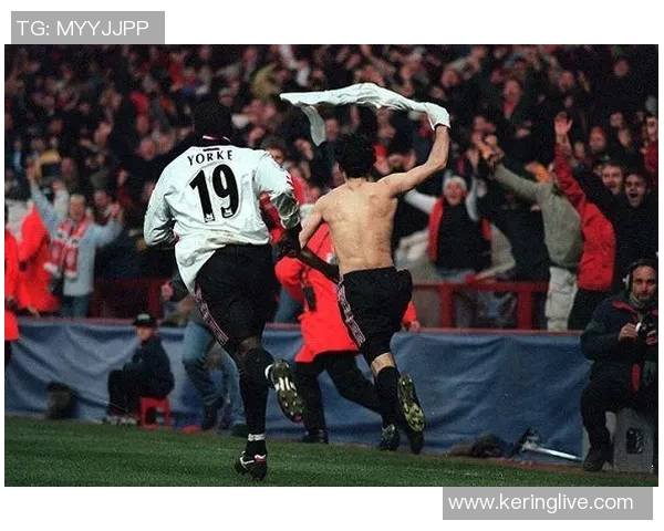 1999年巴黎对曼联的经典对决比分回顾与赛后分析